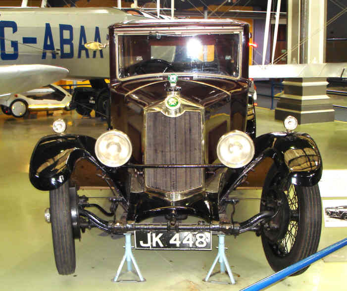 Crossley 15.7 saloon