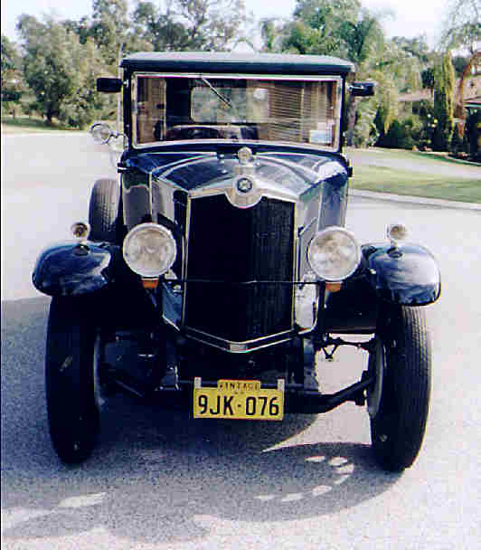 Crossley 20.9 Canberra limousine