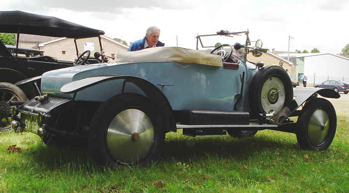 Crossley 19.6 tourer