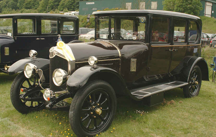 Crossley 19.6 saloon