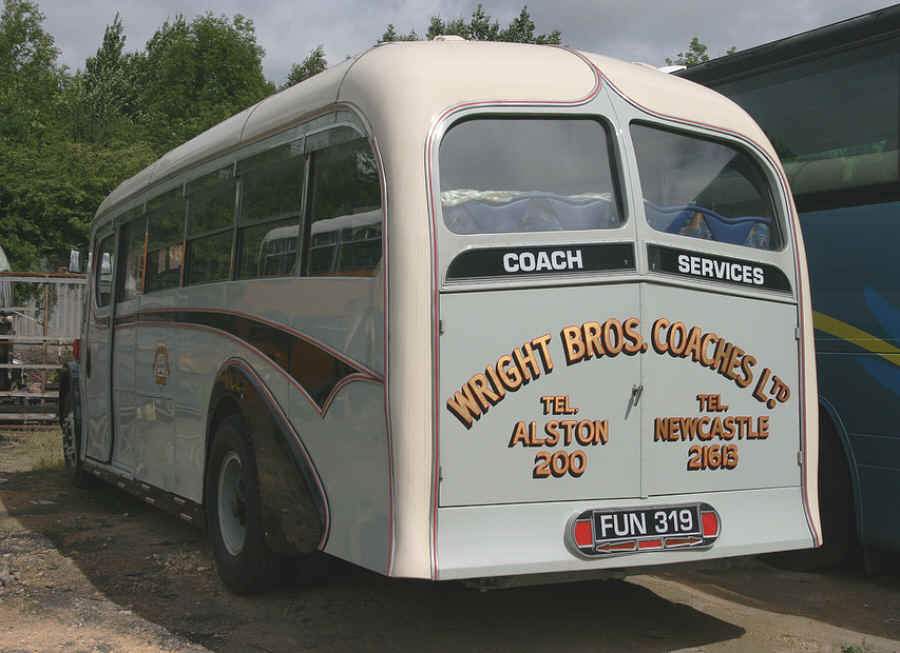 Crossley SD42 coach