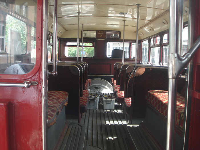 Crossley DD42 bus