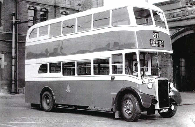 Crossley DD42 bus