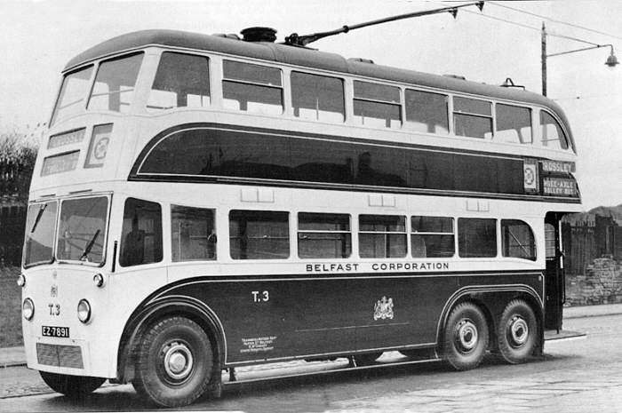 Crossley TDD6 trolley bus
